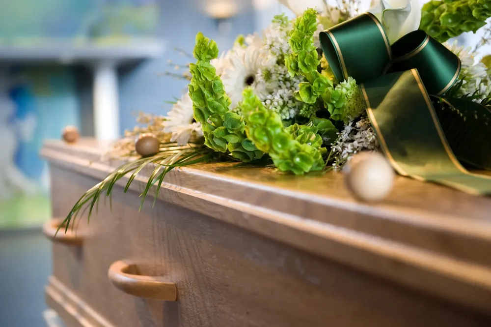 Cérémonie d'enterrement près de Coudun